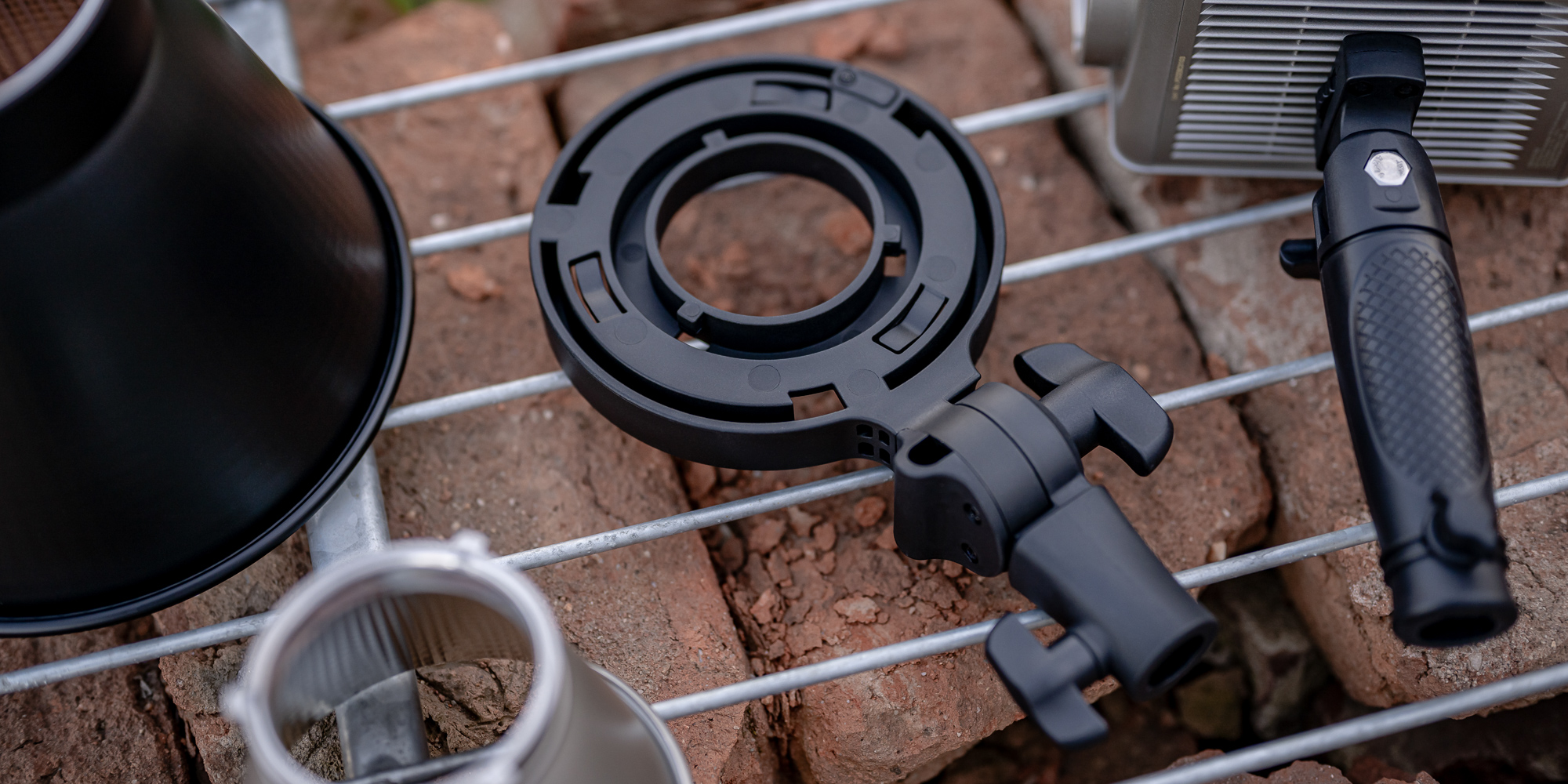 Adapter montażowy Newell - Bowens / Mini Bowens typu FM